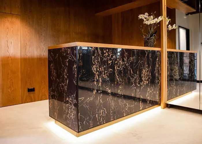 Ginn Elbspeicher Hotel 4*